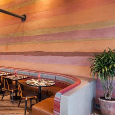 Nando's_Chesterfield_Rammed_Earth_Effect_Clay_Finish_by_Guy_Valentine3